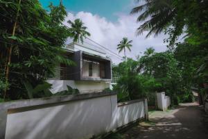 Garden villa