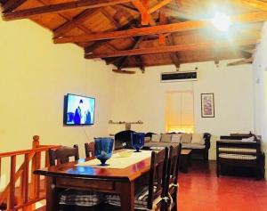 Alexs traditional summerhouse