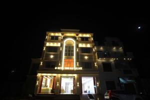 Hotel Shri Sai Palace Ayodhya