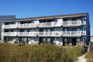 Tides C3 Oceanfront 3BR • Quiet Cherry Grove • Updated Condo