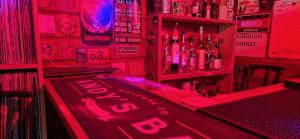 Beautiful Double Room with free Wi-Fi and Large Smart TV