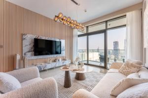 Stunning 1 BR in Beach Vista Panoramic views