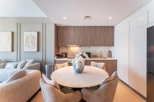 Stunning 1 BR in Beach Vista Panoramic views