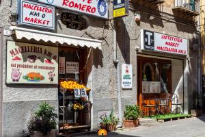 Mamma Mia Stay img64