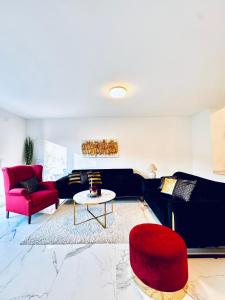 Elegant 5BR & 1LR Villa , Private Stay with Prime Location