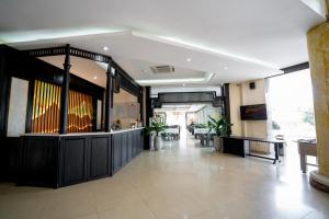 Hung Long Heritage Cat Ba Hotel