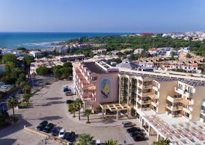 Apartamento Balaia Plaza hotel, 
The Algarve, Portugal.
The photo picture quality can be
variable. We apologize if the
quality is of an unacceptable
level.