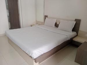 Hotel Paras