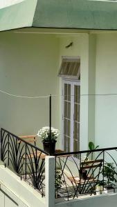 Casa Zo room with balcony and attached bathroom