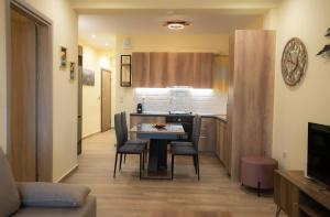 Jennys Central Essence Meteora