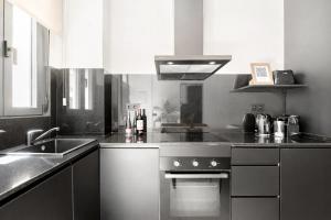 Elcano Suites