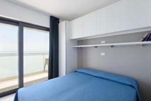 Well-equipped flat just 50m from the beach