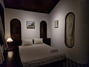 Color Inn - Homestay & Cafe