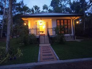 Amra Villa