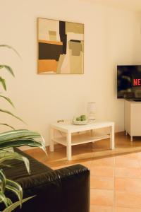 SHARED SWIMMING POOL, House relax Lu Bagnu img5