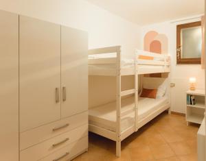 SHARED SWIMMING POOL, House relax Lu Bagnu img15