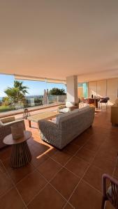 Peaceful haven with an exceptional sea view