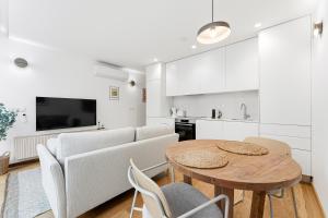 Brand New Studio With Private Terrace