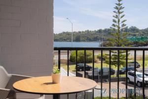 South Perth Gem Minutes to City & Foreshore