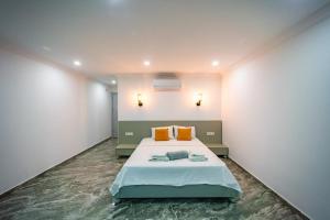 Villa for 10 People with Sea View in Kalkan Center