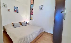 Sea view, terrace, and swimming pool in the heart of the Esterel