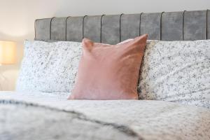 Modern Birmingham Hideaway - 3BR City Stay with Parking