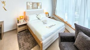 Studio Apartment C6 Modern Hydra