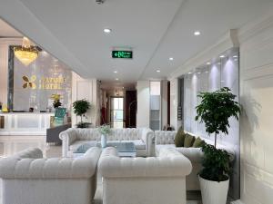 Nature Hotel - Pham Hong Thai