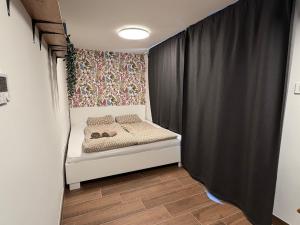 Blossoming Hidden Nest with Garden