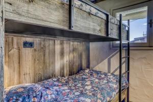 Modern Jaillet Pearl Newly Renovated