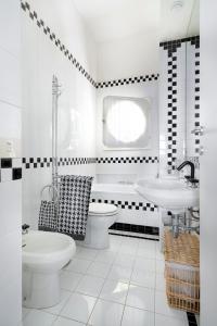 House Le Rocce with private beach