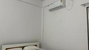 raj lodging