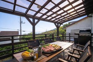 樹齢100年の大桜と天然温泉 サクラドッグガーデン伊豆熱川温泉