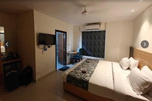 Eminent Suites and Apartments