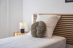 Cozystay 1097 Recently Renovated 2-Bedroom Apartment Cannes City Center