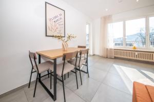 Apartment Rheinblick - river view - old town - wine - coffee - wifi