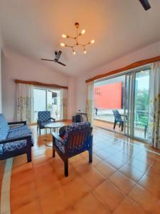 Pvt Terrace 1BHK Walk to Beach Candolim