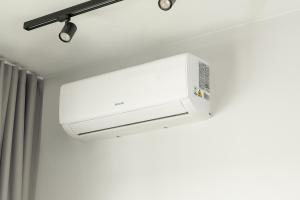 Verde Apartment by KRAMM