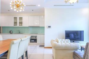 Orange Apartments - Luxury Apartments in Landmark 81 Area