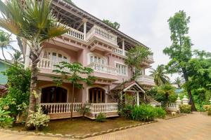 Stylish 2bhk w pool and Kitchen 8 mins from beach