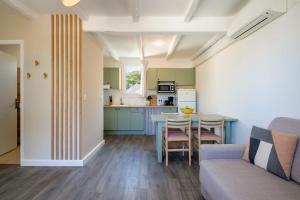 Rental with pool and AC in Provence n9