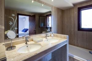 Amazing Villa with Sea View close to the beach and the Airport of Ibiza