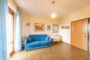 Pineta Blu Coastal Apartment with Sea View