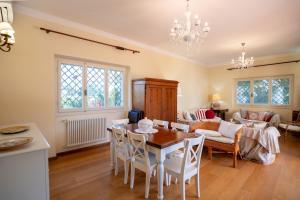 Quiet Villa Oasis, Garden and Italian Charm
