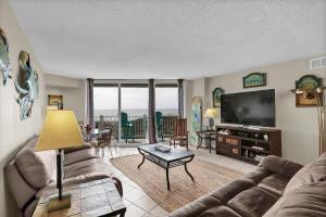 Dreamy Oceanfront Views Direct Beach & Pool Access