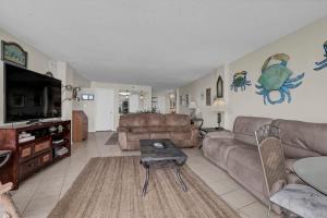 Dreamy Oceanfront Views Direct Beach & Pool Access