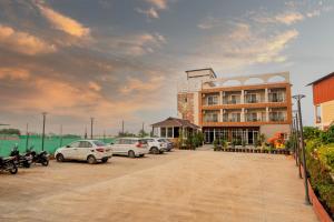 Ritz Valley Resort