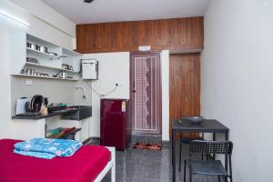 Cozy 1Rk 2km From Hosa Road Metro 402
