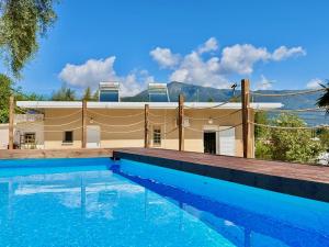 Villa Verve Dassia with private pool by DadoVillas