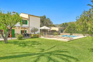 Villa Can Seguinot by Villa Plus